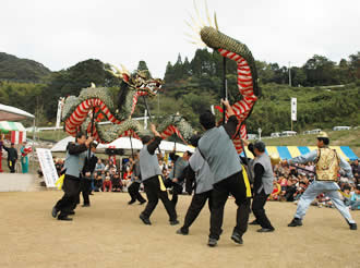 龍踊り奉納